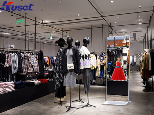 体感试衣镜 服装零售业的引流黑科技与未来趋势
